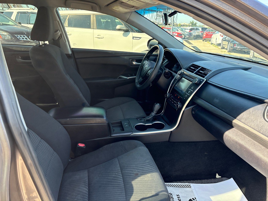 2015 Toyota Camry Image 22
