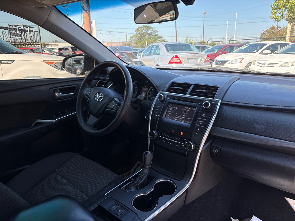 2015 Toyota Camry Image 23