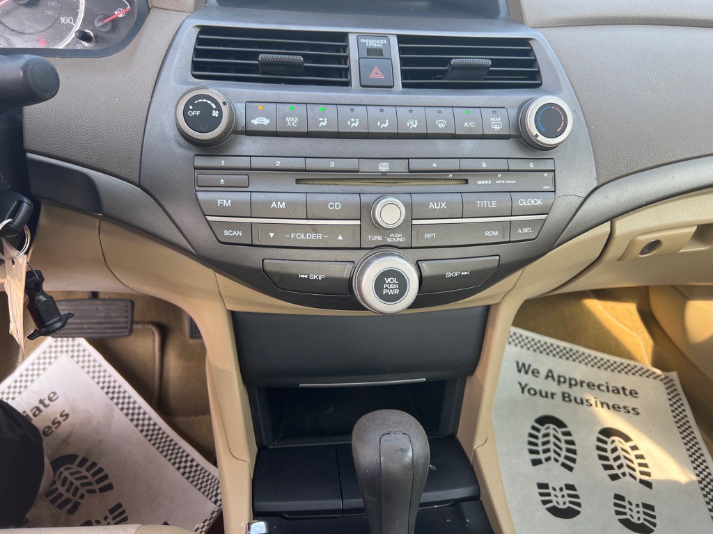 2008 Honda Accord Image 17