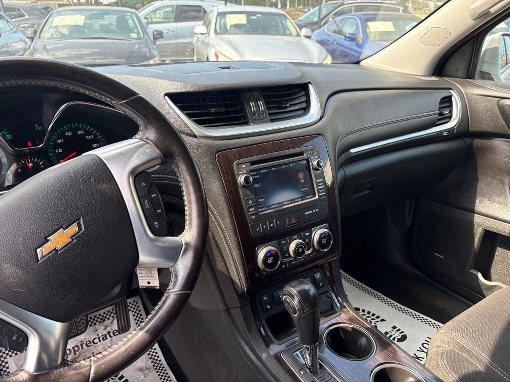 2016 Chevrolet Traverse Image 10