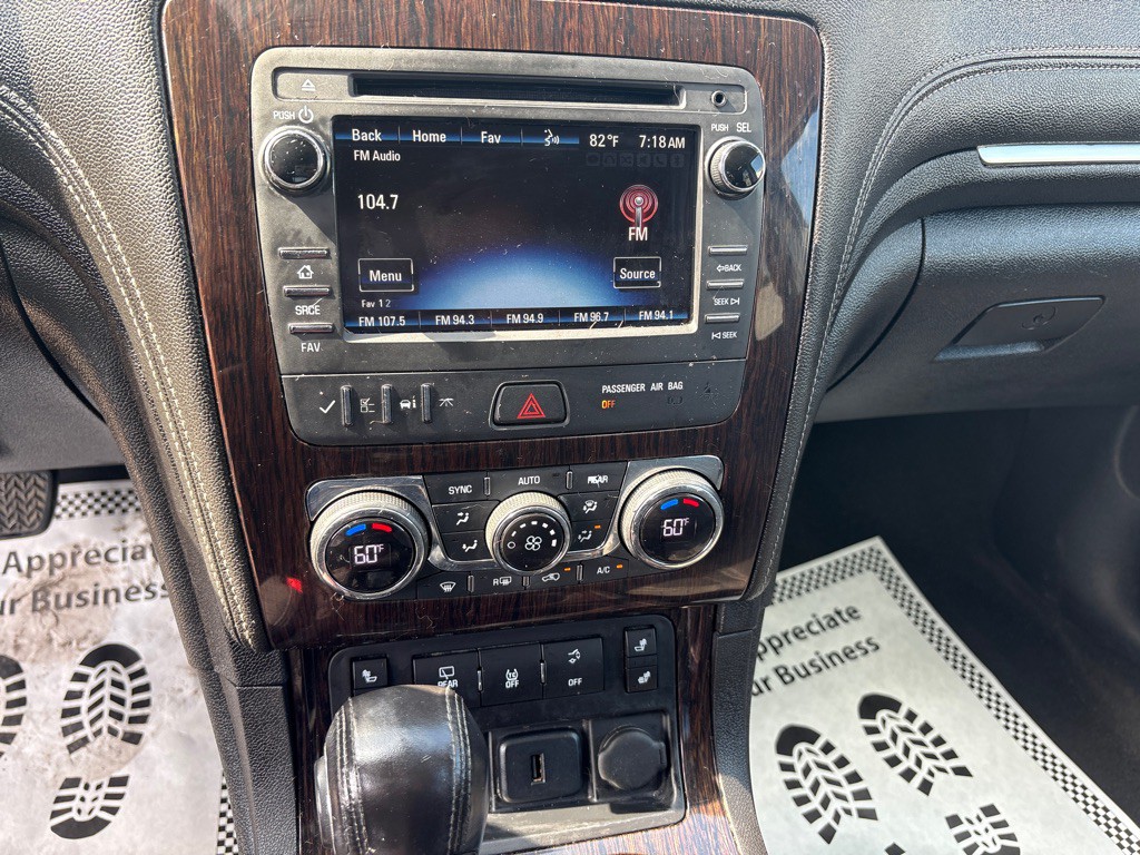 2016 Chevrolet Traverse Image 11