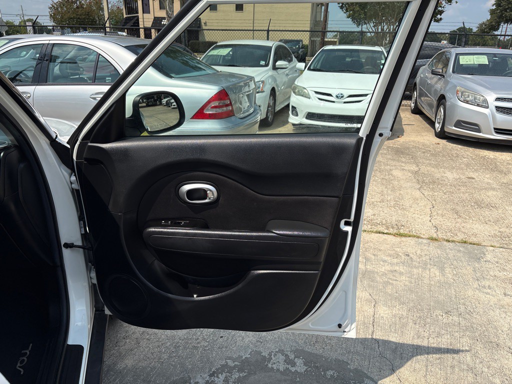2016 Kia Soul Image 26