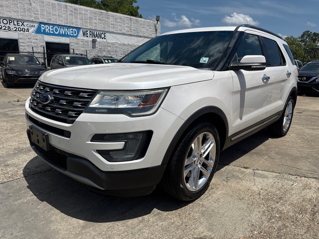 2016 Ford Explorer Image 2