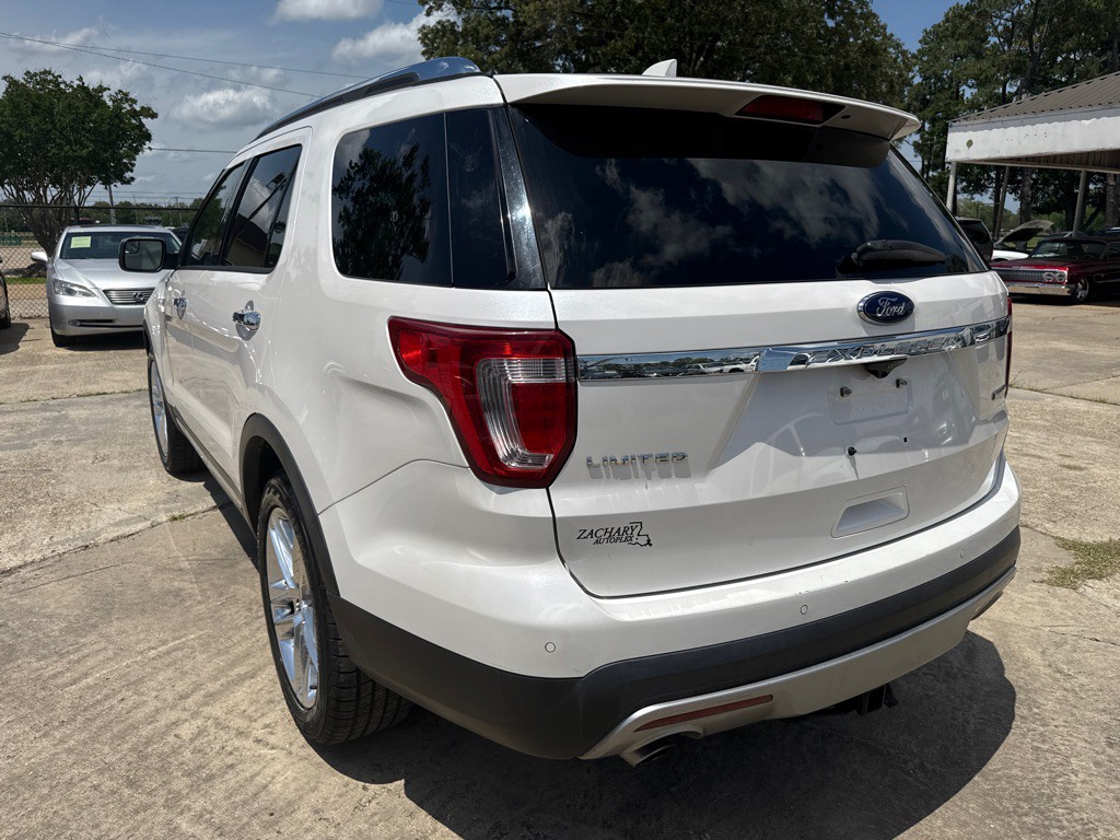 2016 Ford Explorer Image 8