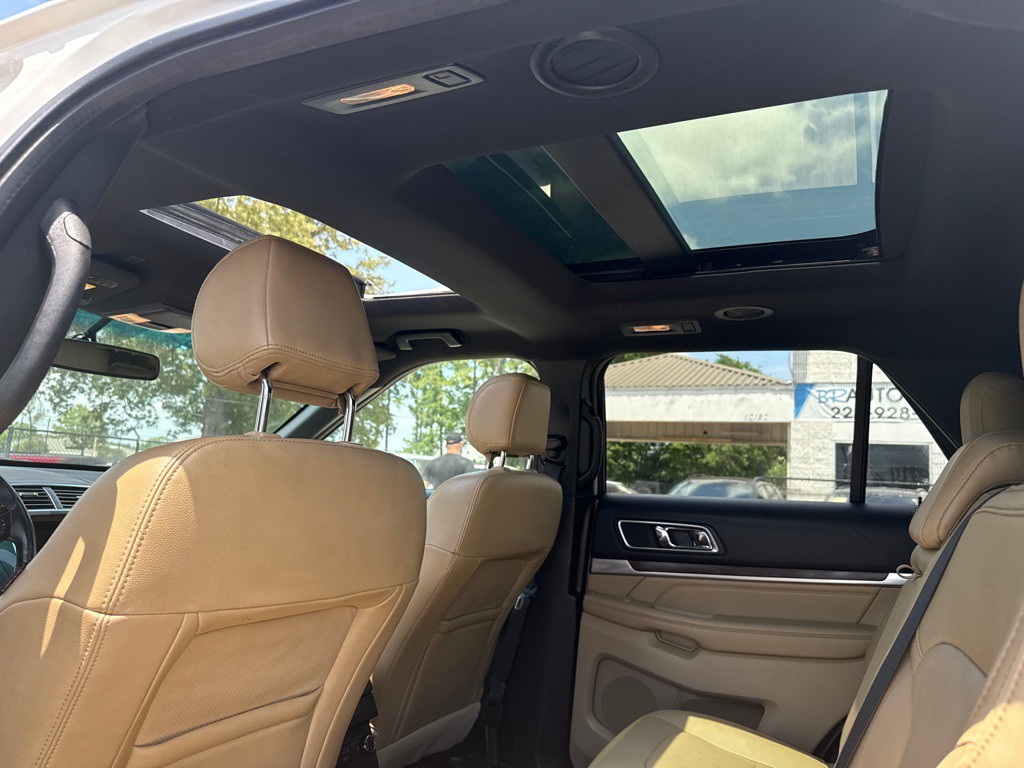 2016 Ford Explorer Image 14