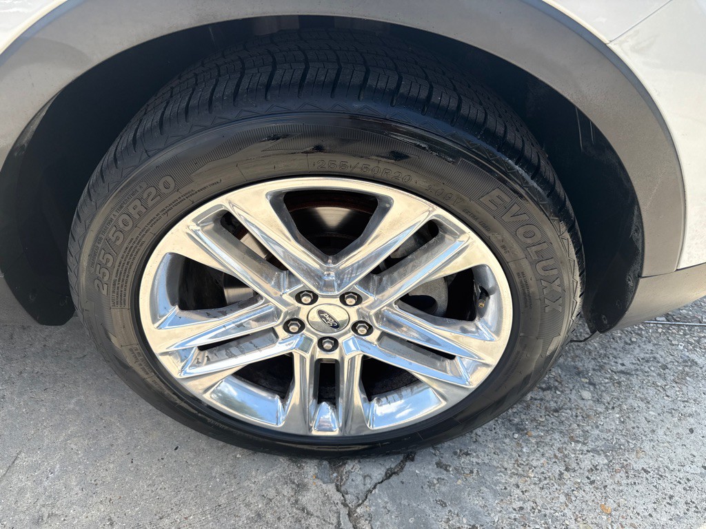 2016 Ford Explorer Image 36