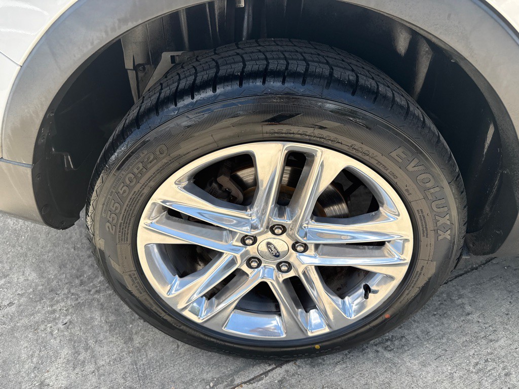 2016 Ford Explorer Image 37