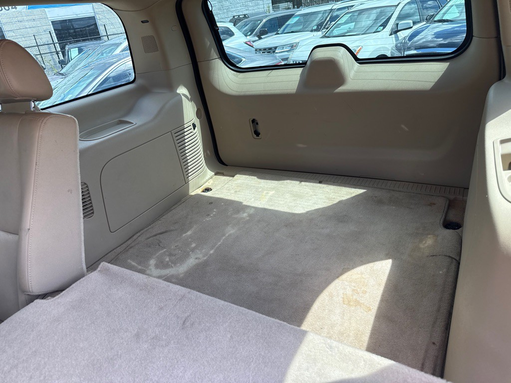 2007 Chevrolet Tahoe Image 12