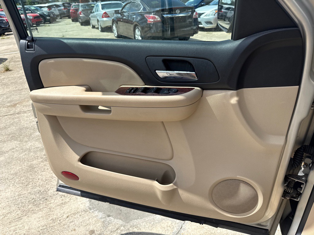 2007 Chevrolet Tahoe Image 19