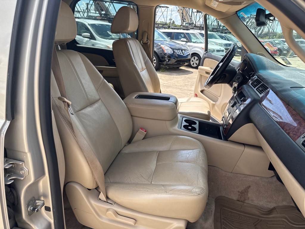 2007 Chevrolet Tahoe Image 25
