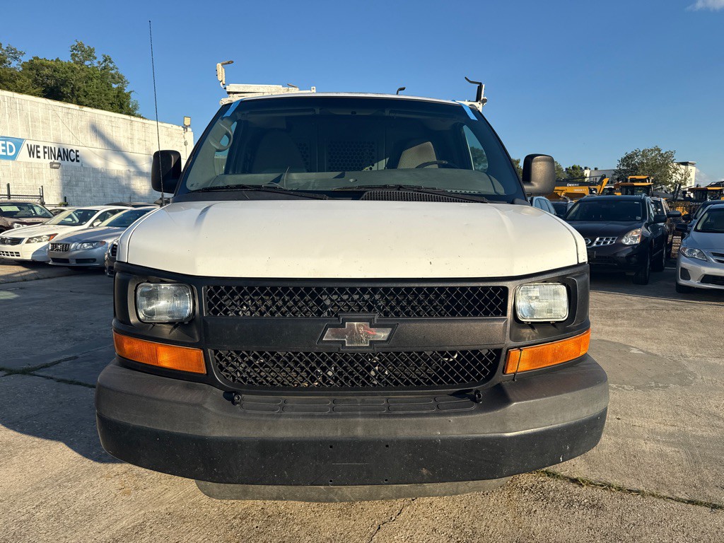 2014 Chevrolet Express Image 3