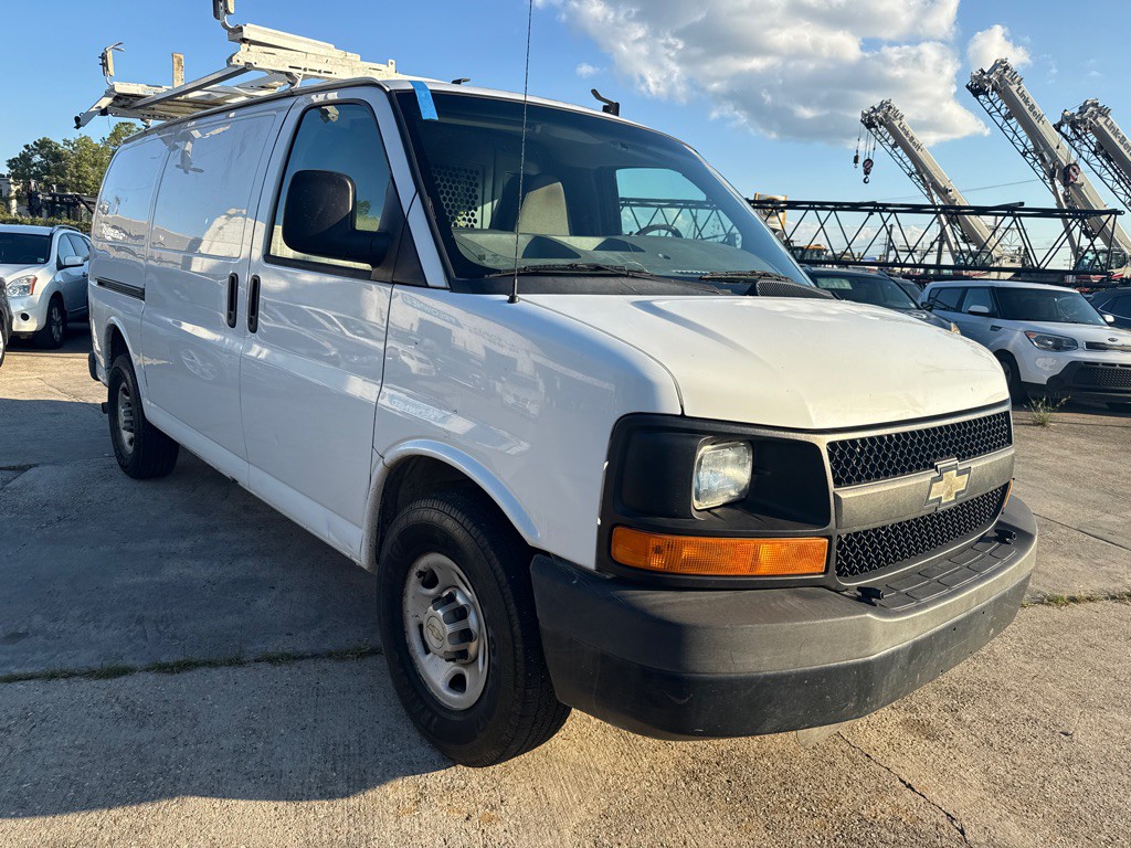 2014 Chevrolet Express Image 4