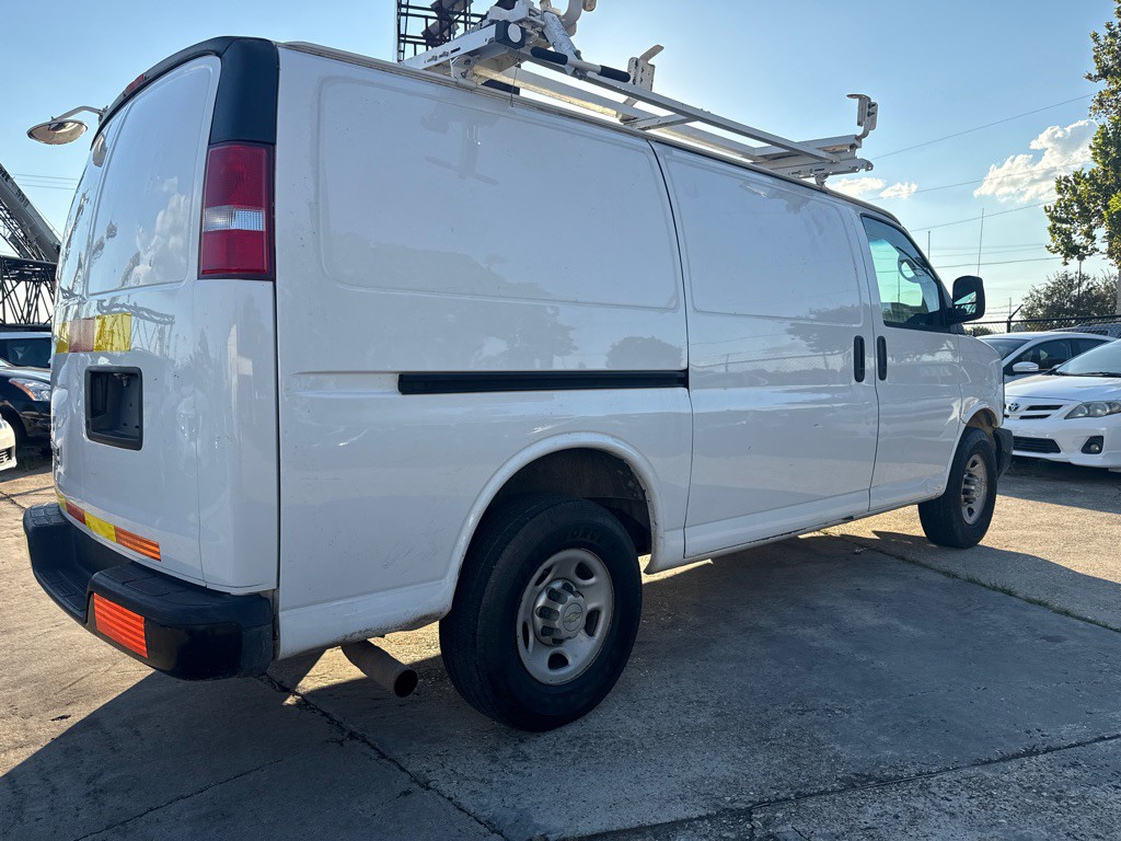 2014 Chevrolet Express Image 6