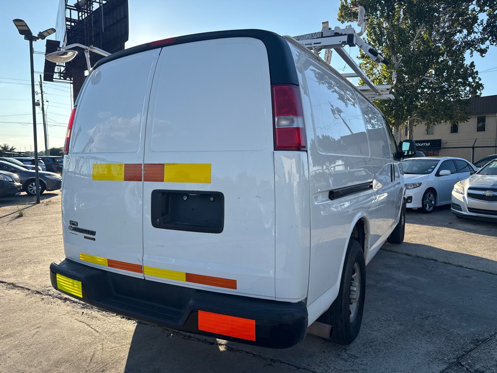 2014 Chevrolet Express Image 7