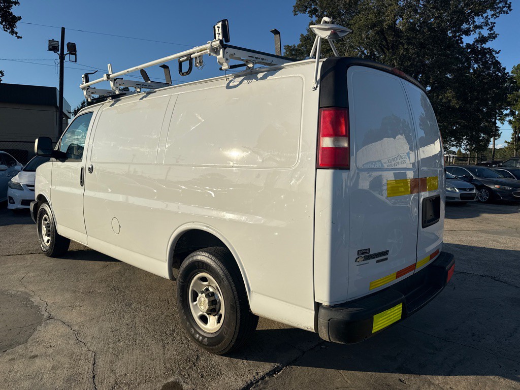 2014 Chevrolet Express Image 8