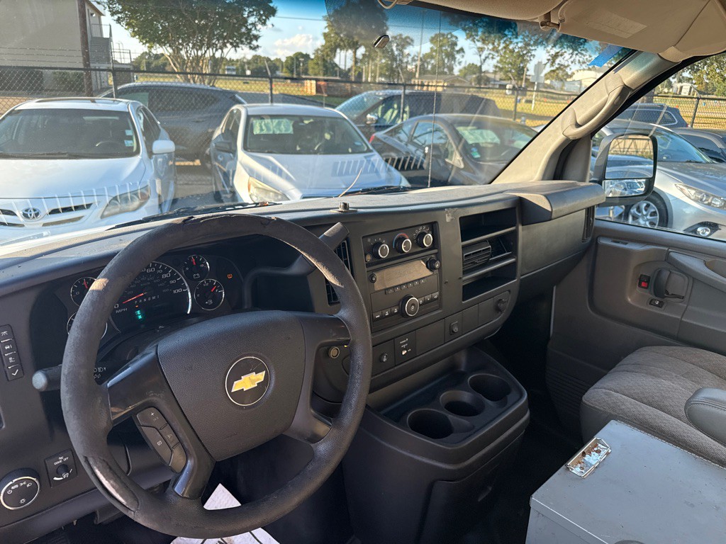 2014 Chevrolet Express Image 11