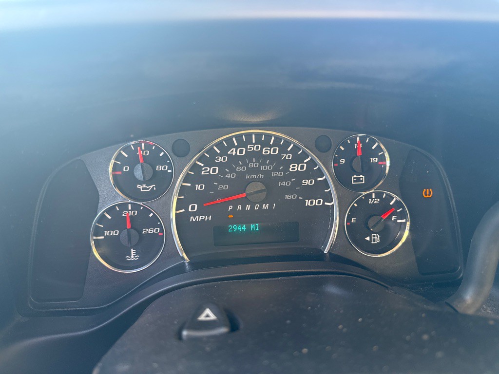 2014 Chevrolet Express Image 13