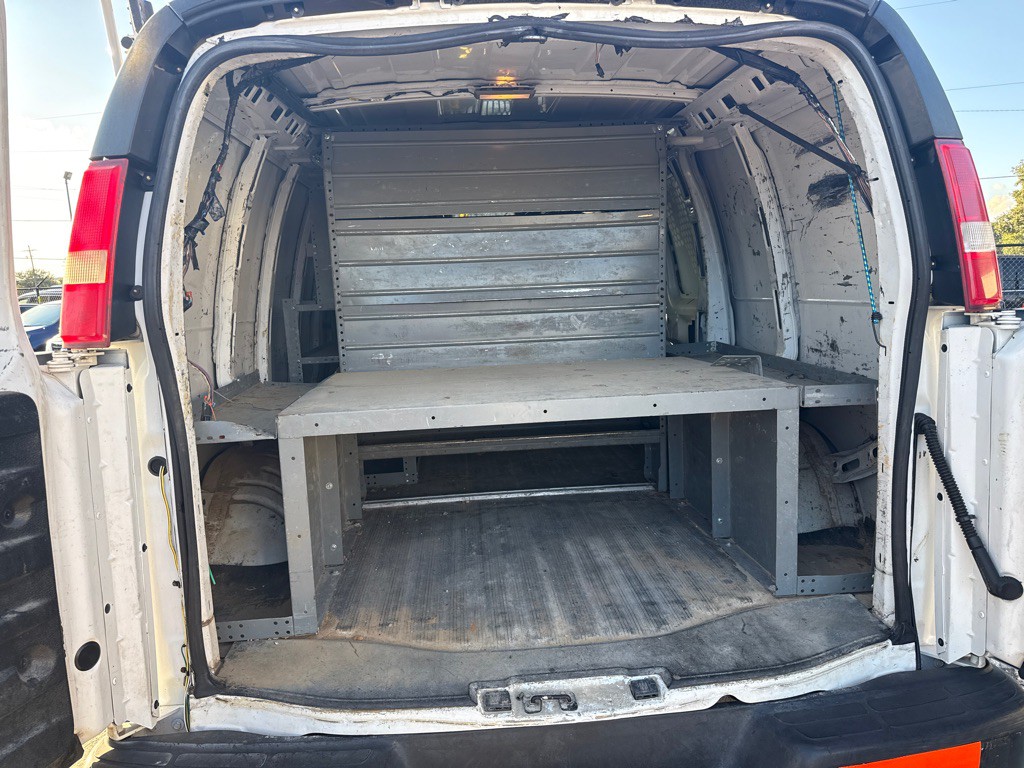 2014 Chevrolet Express Image 14