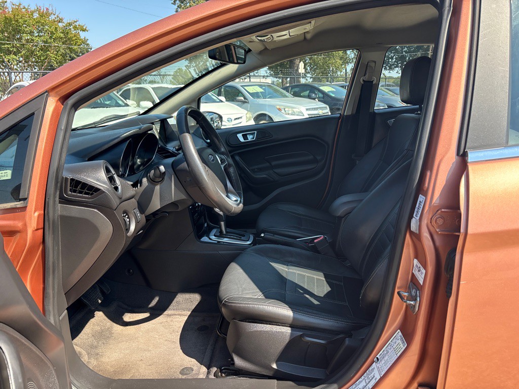 2017 Ford Fiesta Image 9