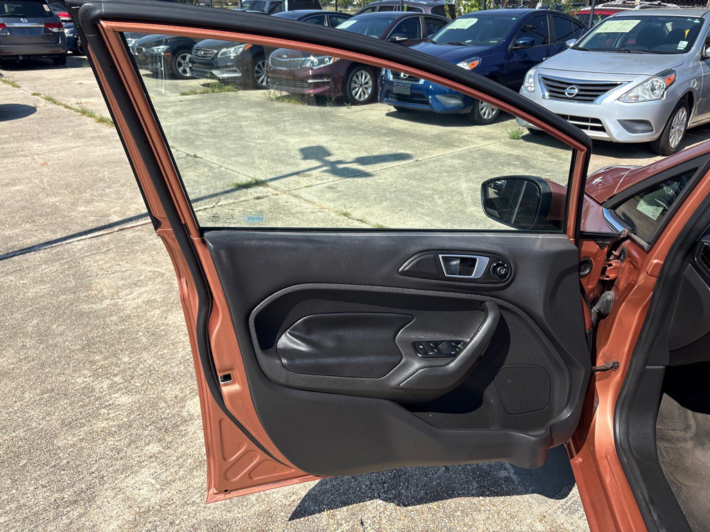 2017 Ford Fiesta Image 14