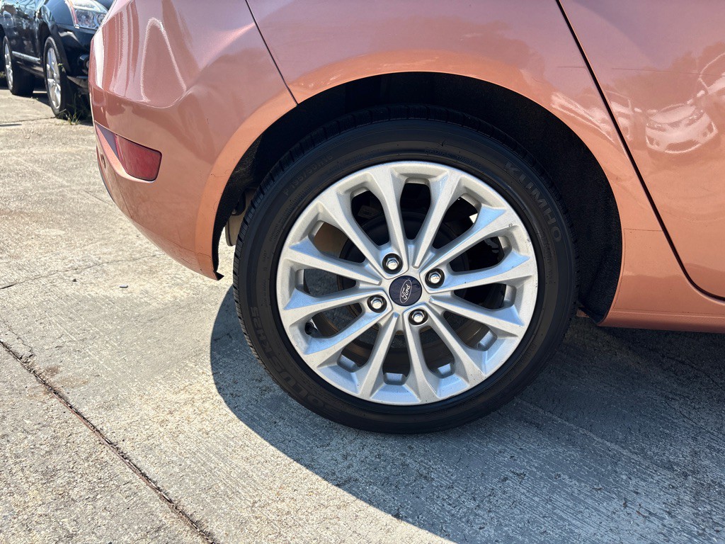 2017 Ford Fiesta Image 28