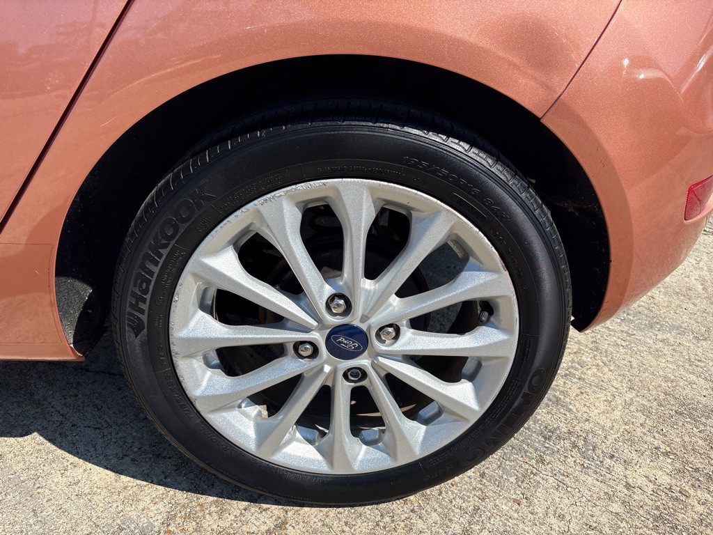 2017 Ford Fiesta Image 30