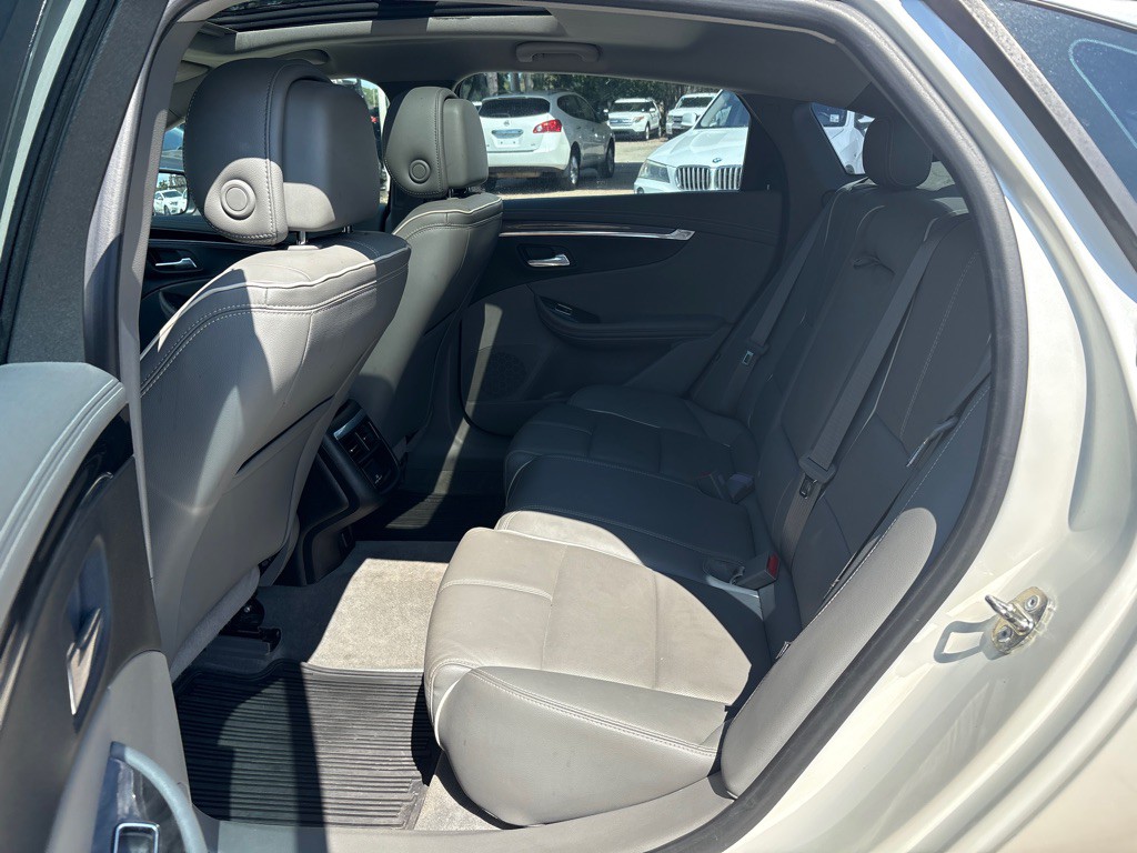 2014 Chevrolet Impala Image 16