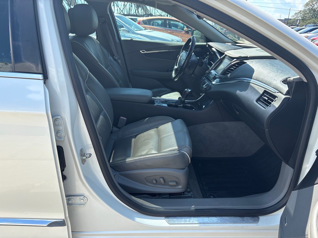 2014 Chevrolet Impala Image 24
