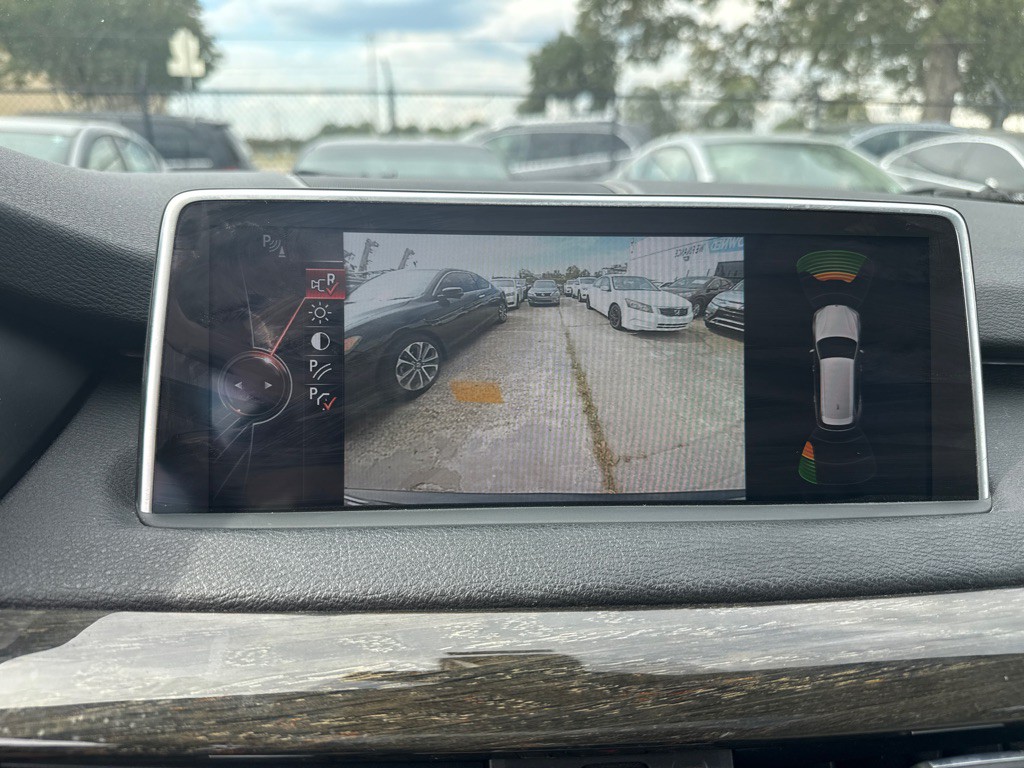 2015 BMW X5 Image 16