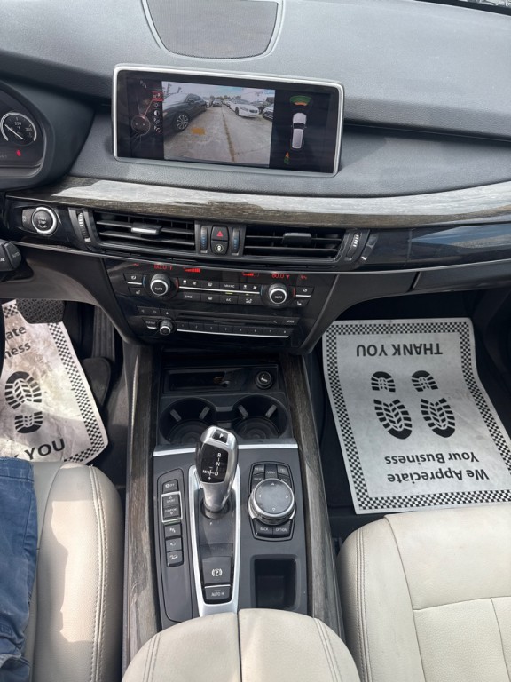 2015 BMW X5 Image 17