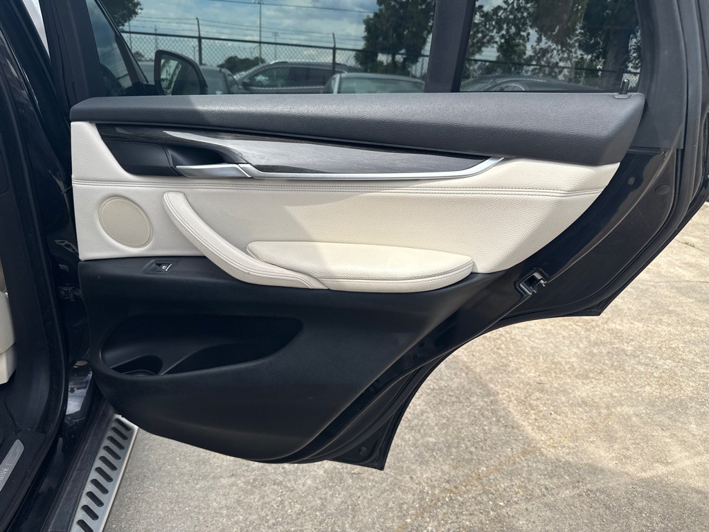 2015 BMW X5 Image 30