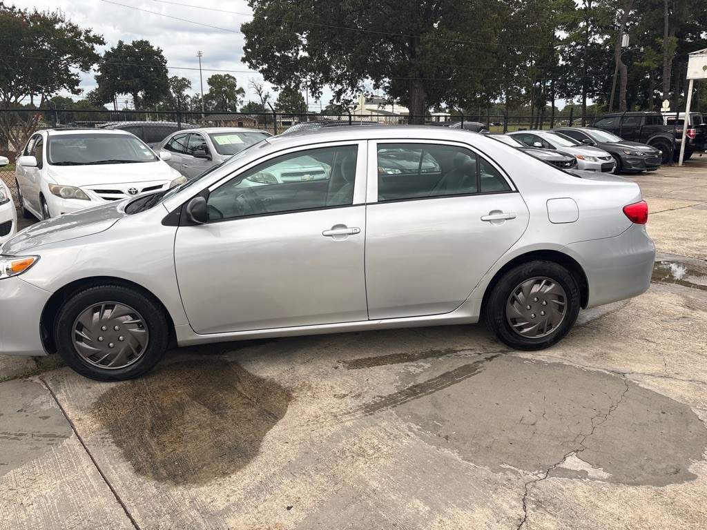 2012 Toyota Corolla Image 2