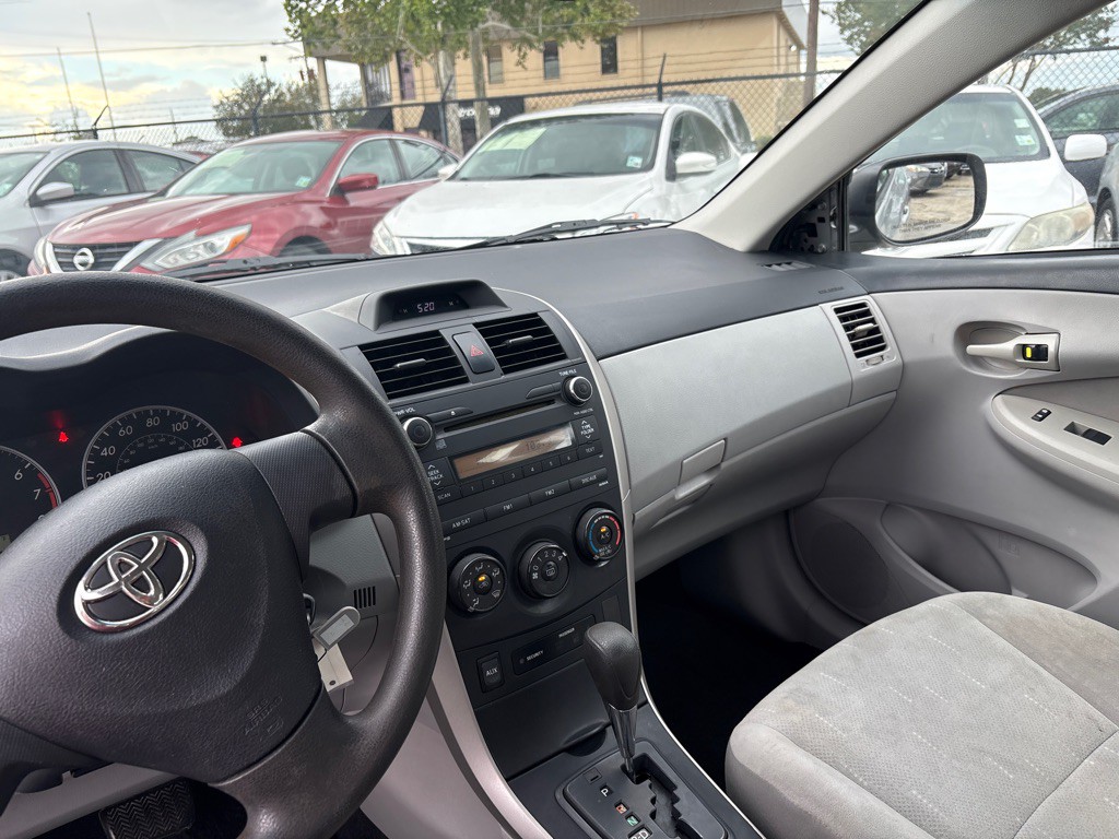 2012 Toyota Corolla Image 10
