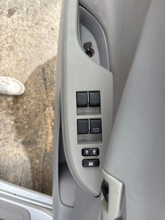 2012 Toyota Corolla Image 14
