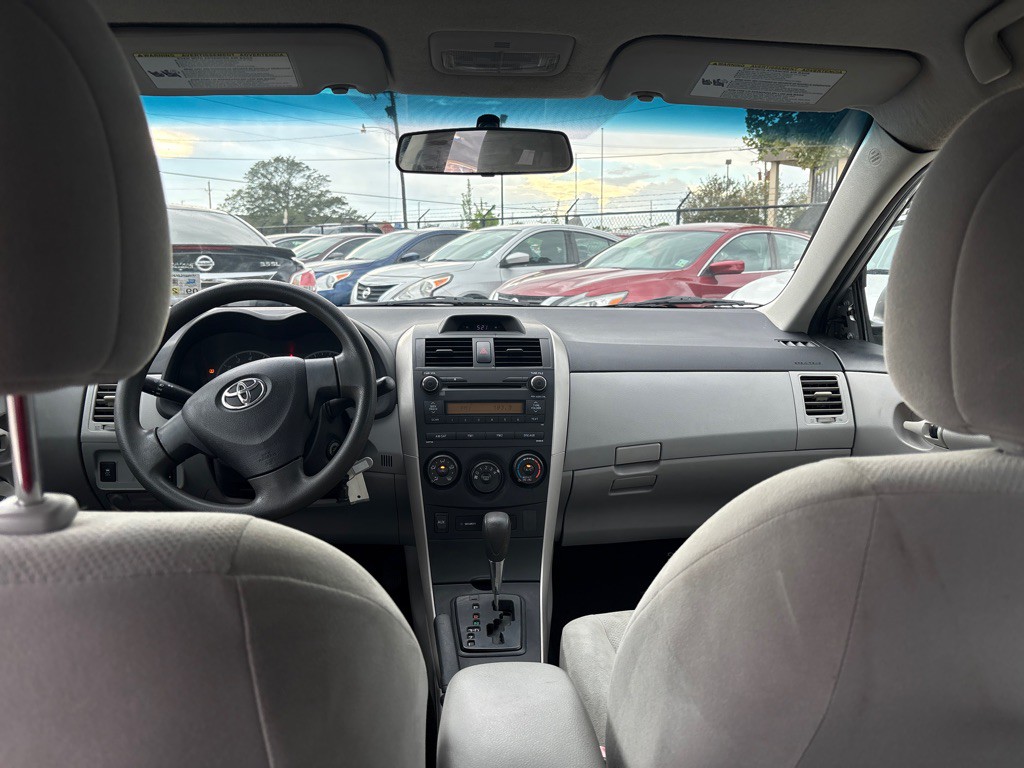 2012 Toyota Corolla Image 16