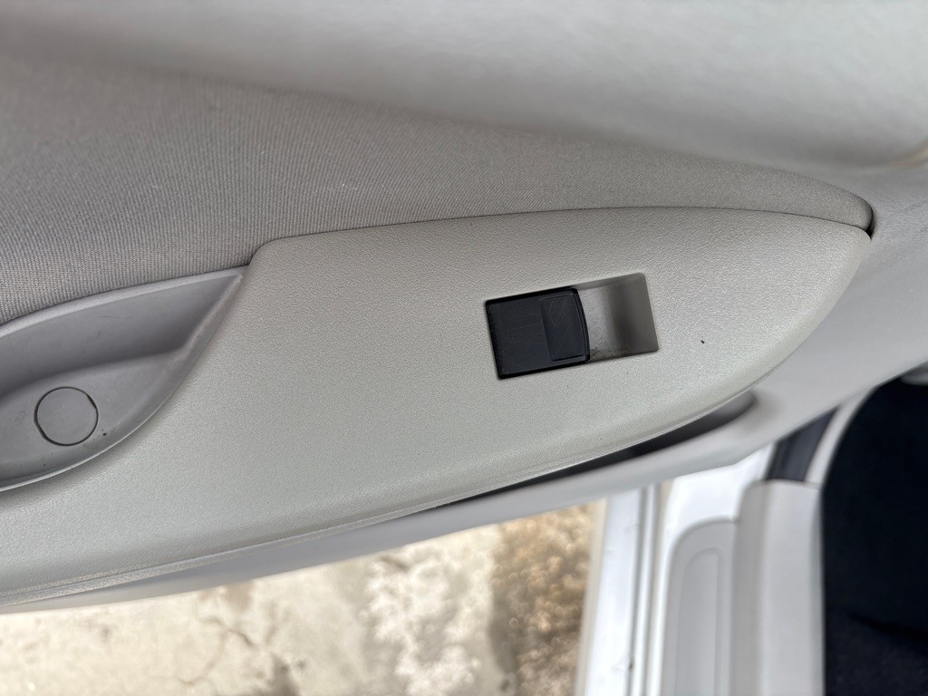 2012 Toyota Corolla Image 18