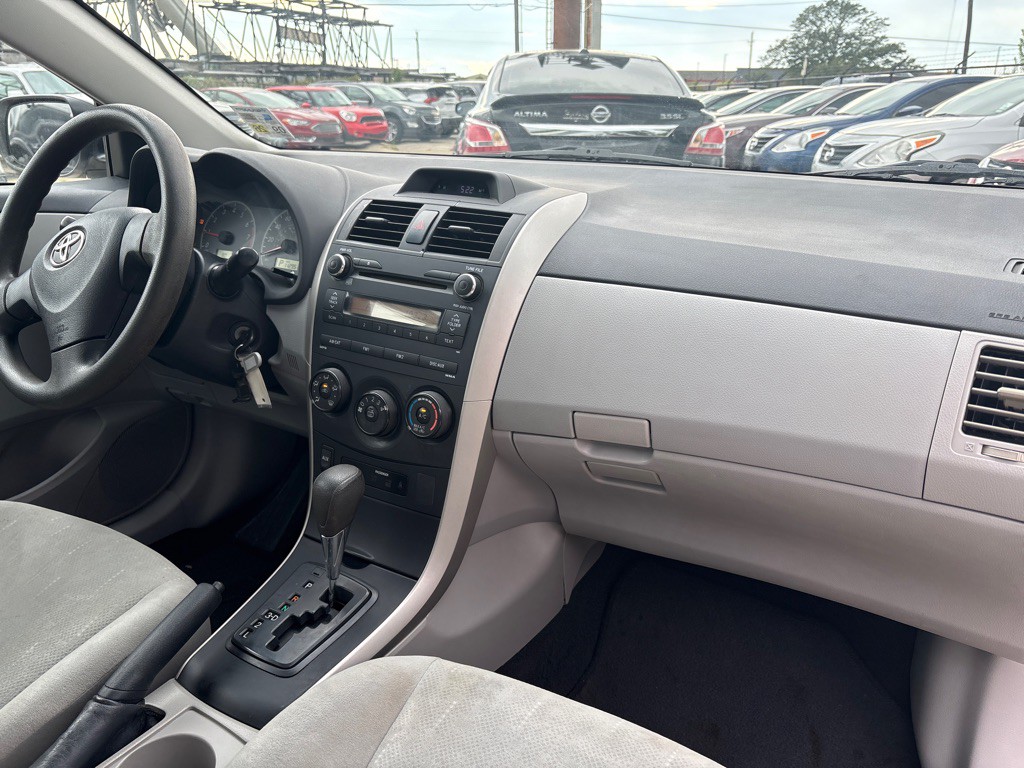 2012 Toyota Corolla Image 23