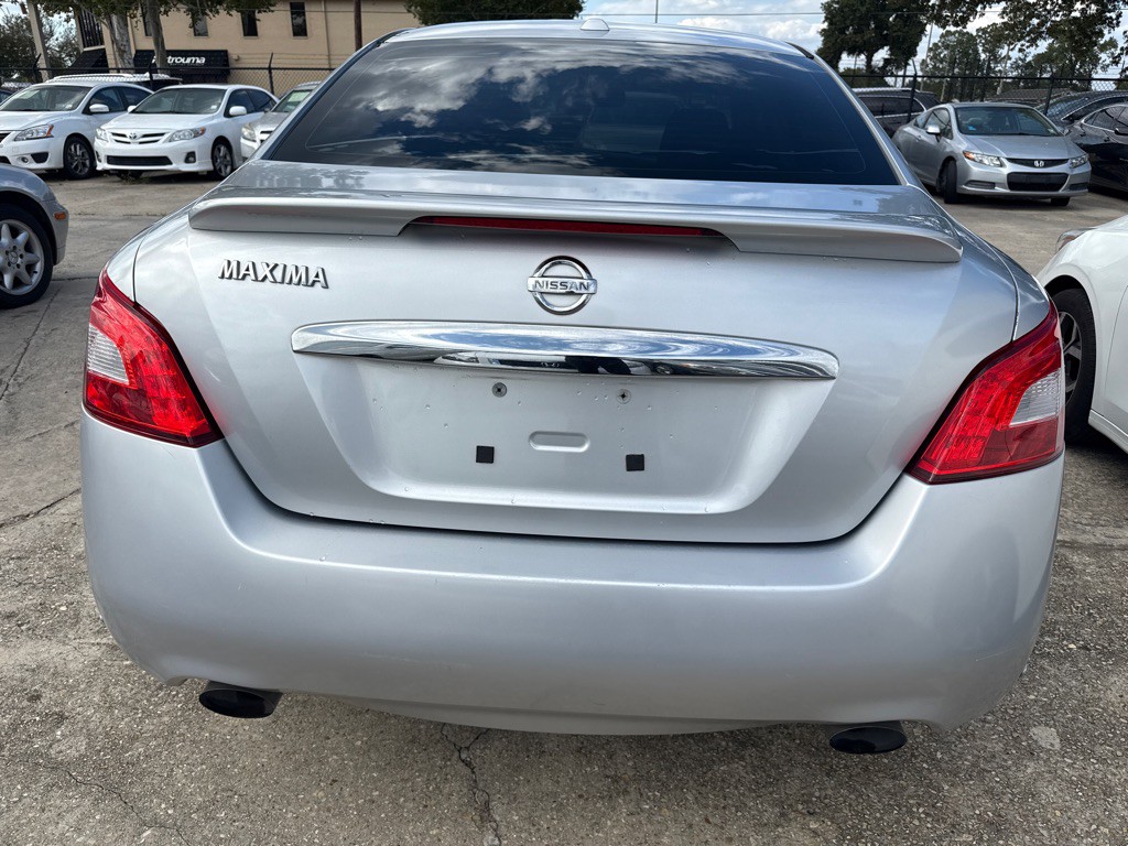 2010 Nissan Maxima Image 3