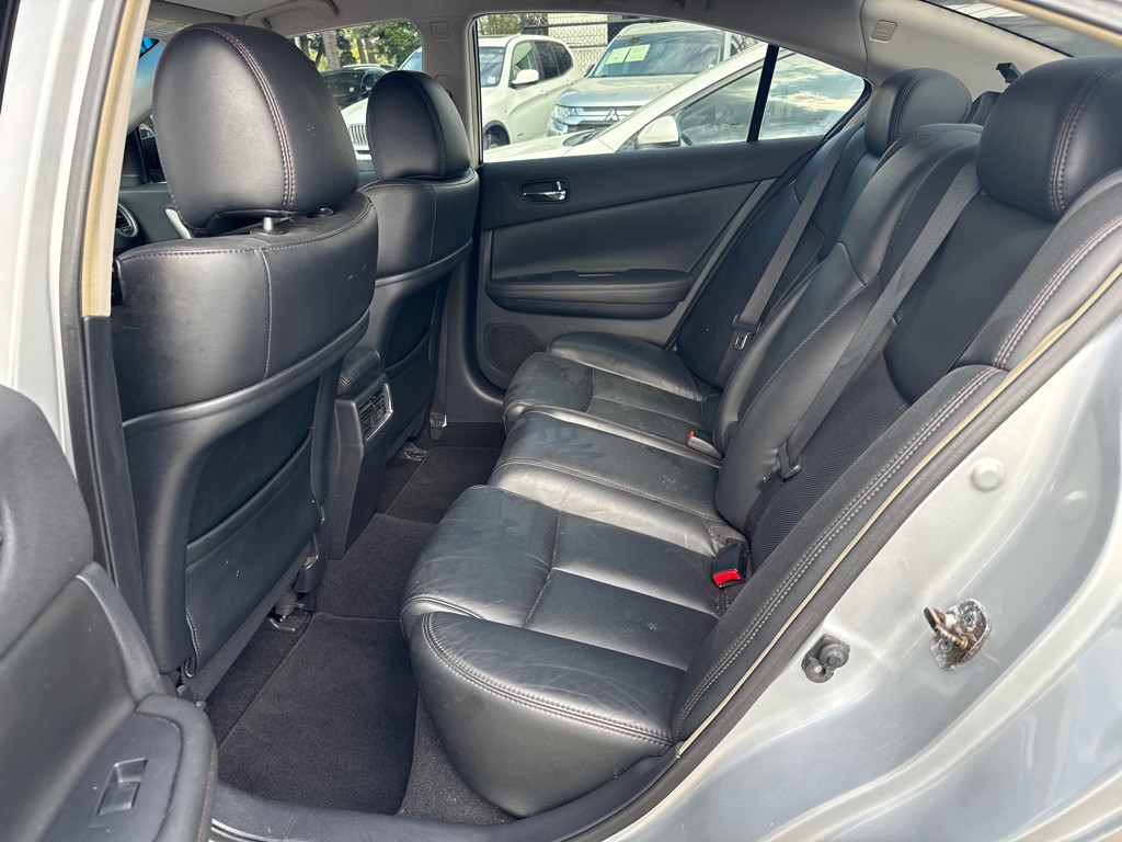 2010 Nissan Maxima Image 7