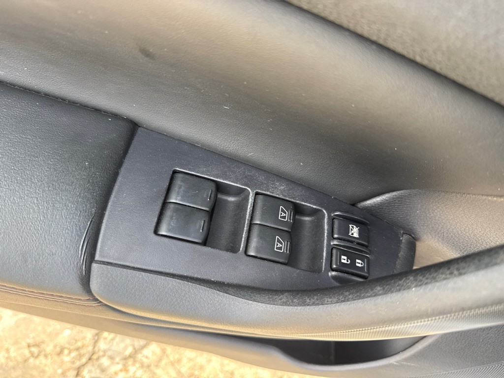 2010 Nissan Maxima Image 16