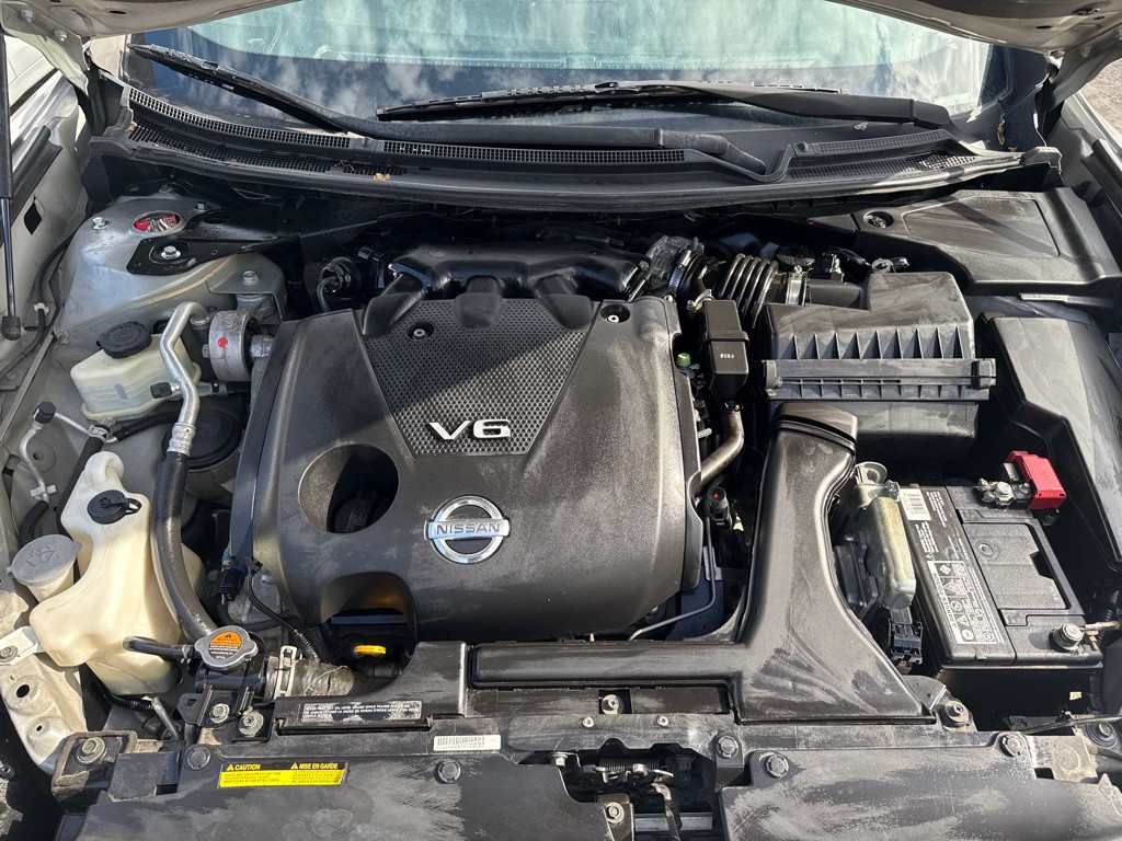 2010 Nissan Maxima Image 30