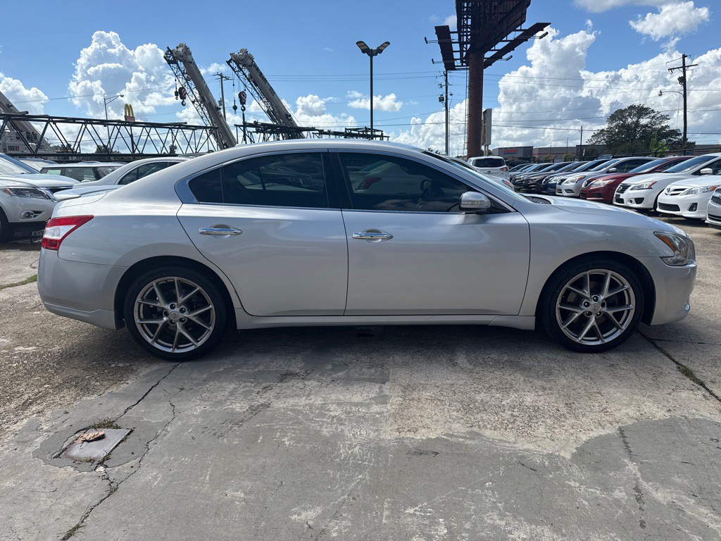 2010 Nissan Maxima Image 37
