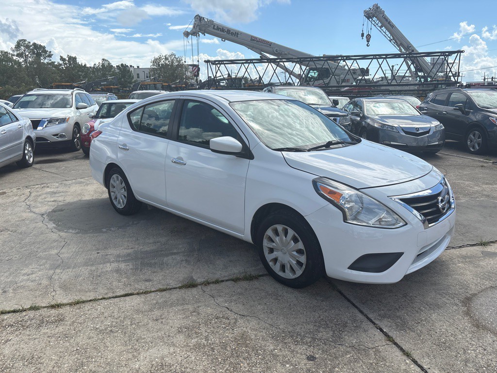 2019 Nissan Versa Image 7