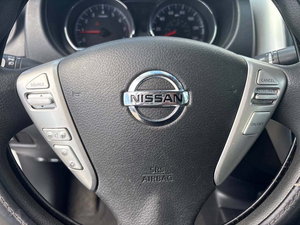 2019 Nissan Versa Image 12