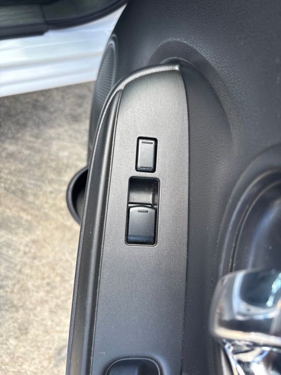 2019 Nissan Versa Image 27