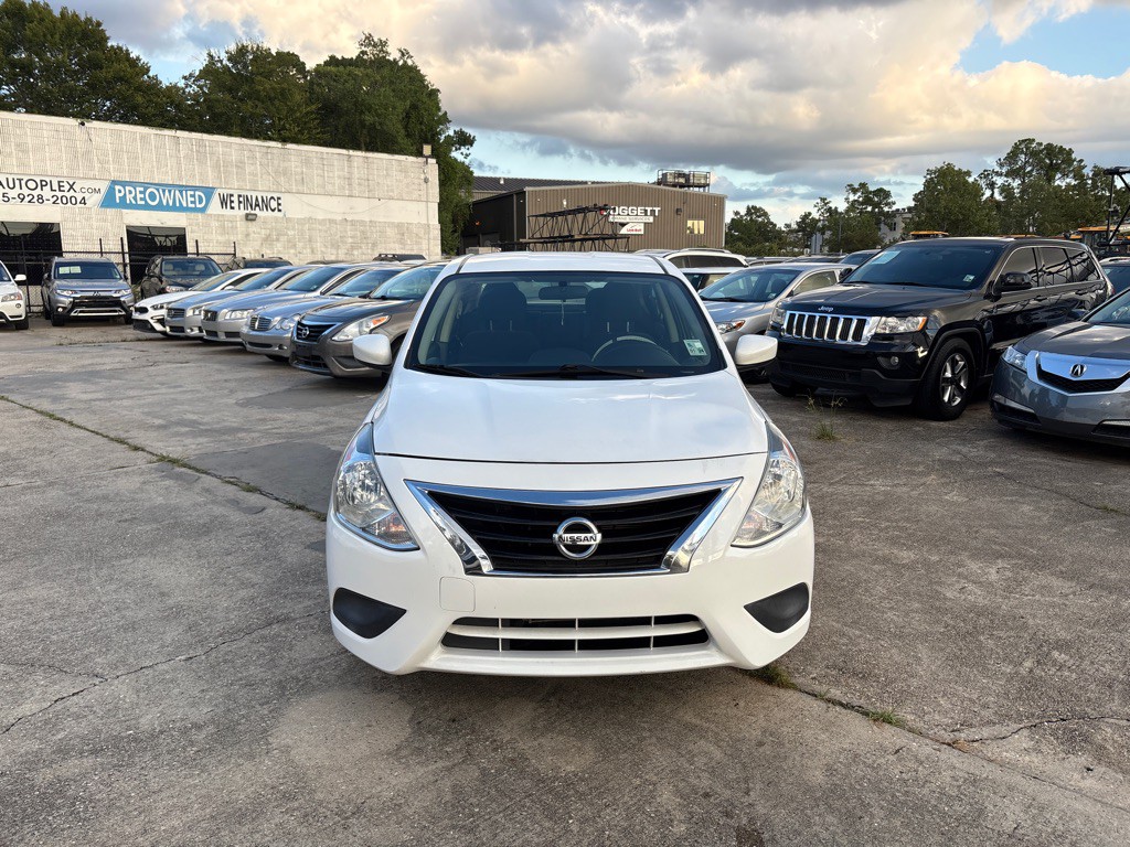 2019 Nissan Versa Image 44