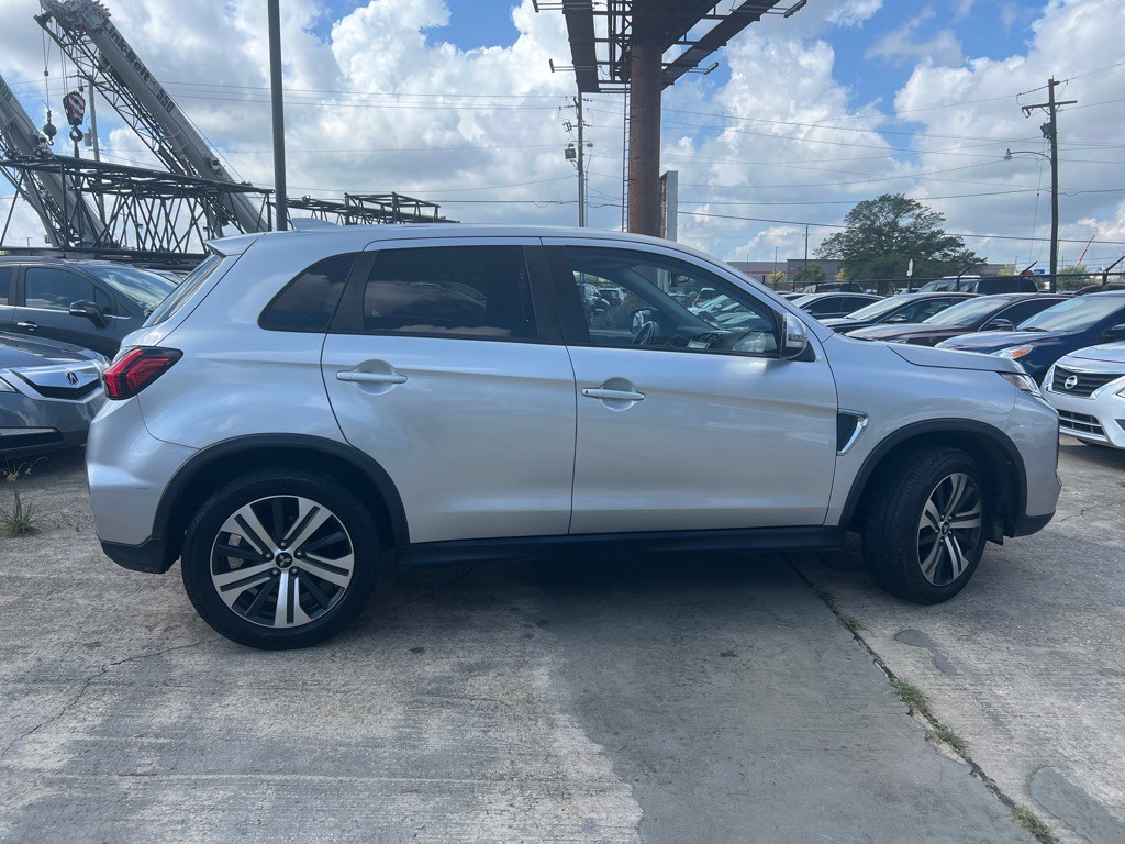 2021 Mitsubishi Outlander Image 7