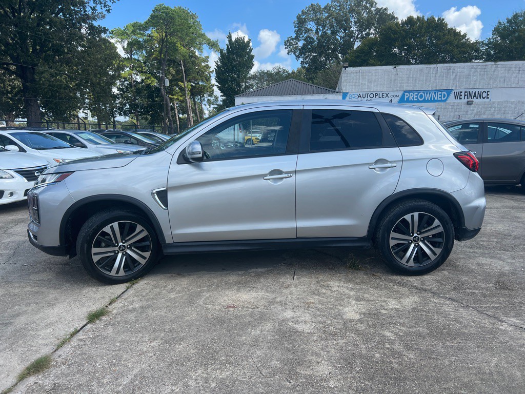 2021 Mitsubishi Outlander Image 12