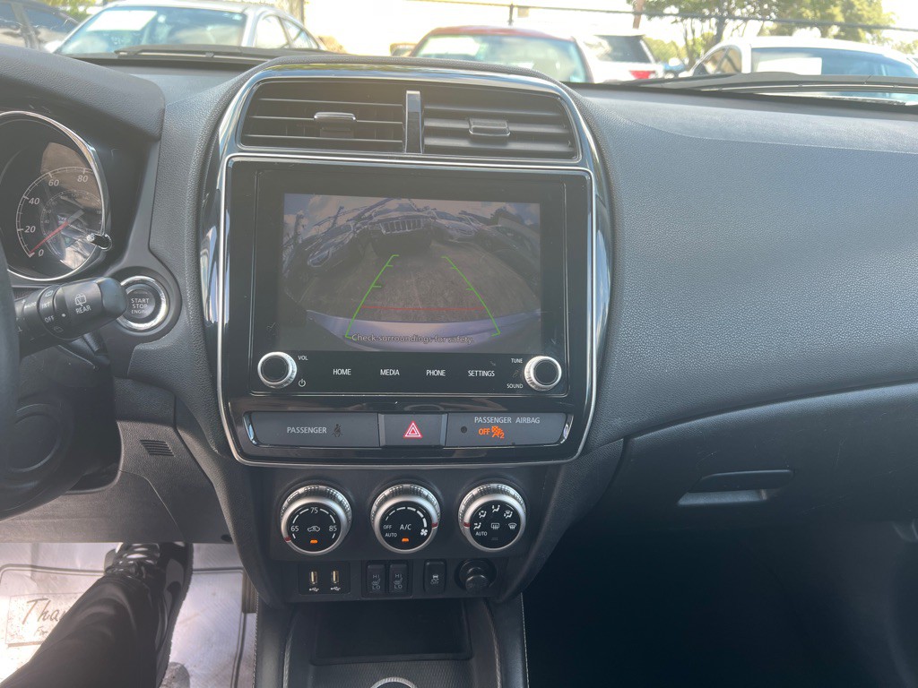 2021 Mitsubishi Outlander Image 19