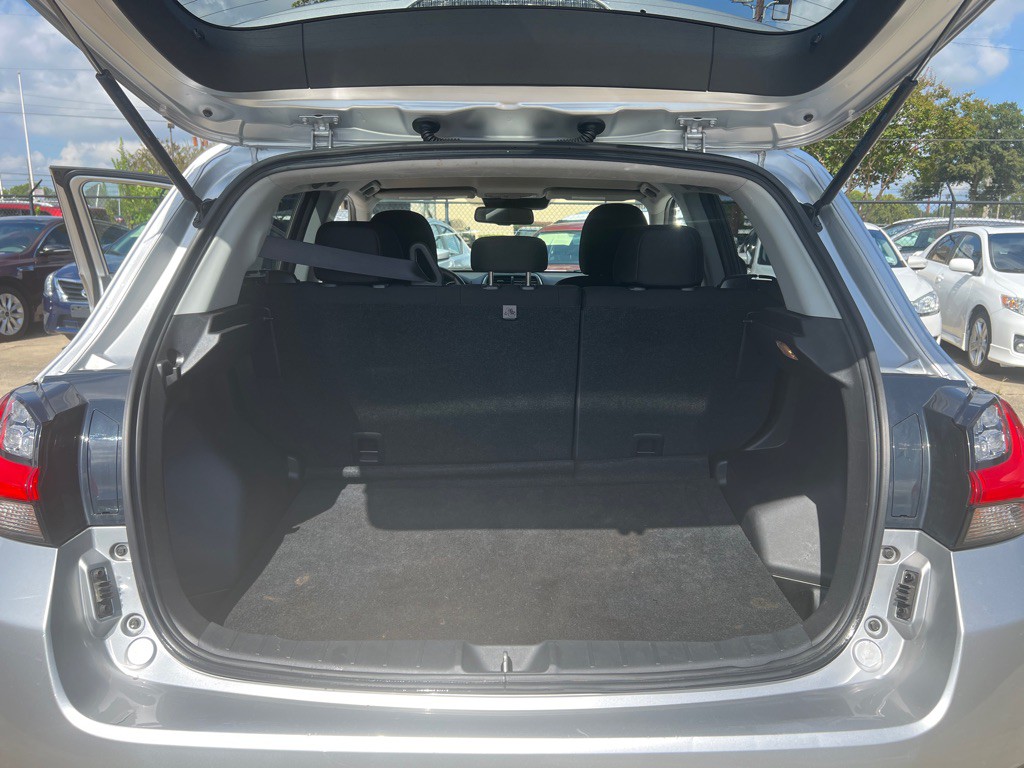 2021 Mitsubishi Outlander Image 27